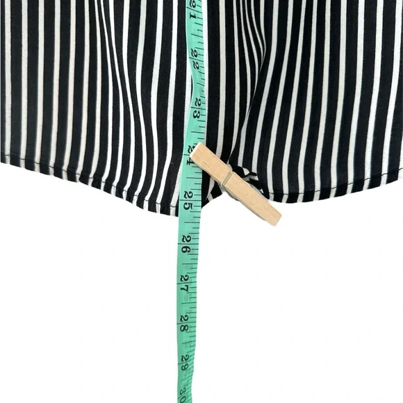 Old Navy Black and White Dolman Sleeve Blouse - Picture 5 of 13